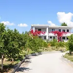 Nostalgia Apartments Zante